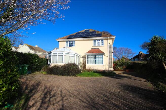 4 bed property, in Seaton Down Road, £600,000