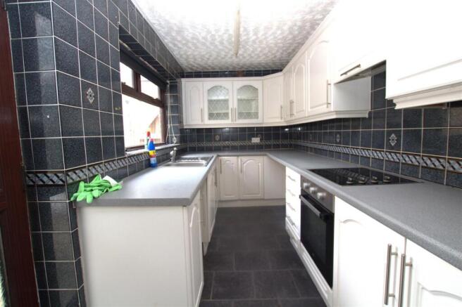 3 bed property, in Coronation Street, £55,000