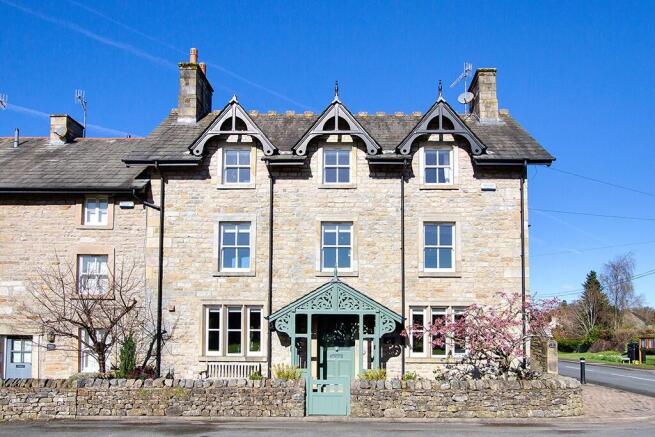 3 bed property, in Crazy Cow, £445,000