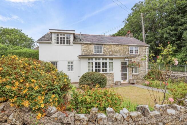 2 bed property, in September Cottage, £350,000