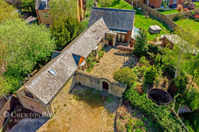 3 bed property, in Towcester Road, £750,000