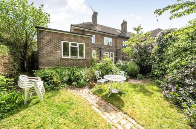 3 bed property, in Longmeads, £630,000