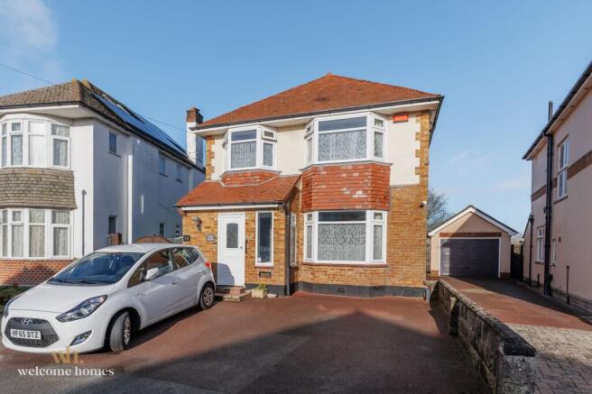 4 bed property, in Bridle Crescent, £600,000