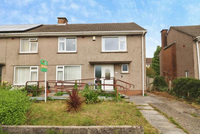 3 bed property, in St. Peters Road, £275,000