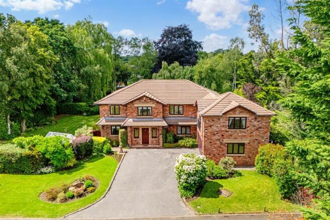 5 bed property, in Sherbrook Rise, £1,600,000