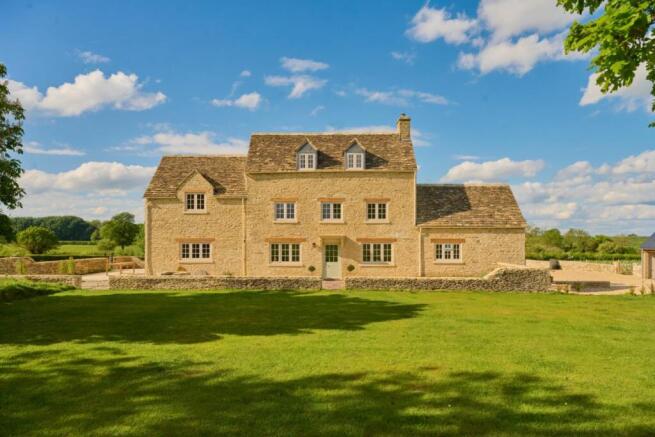 5 bed property, in Sopworth, £4,000,000