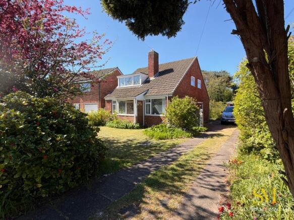 3 bed property, in Beechwood Drive, £290,000