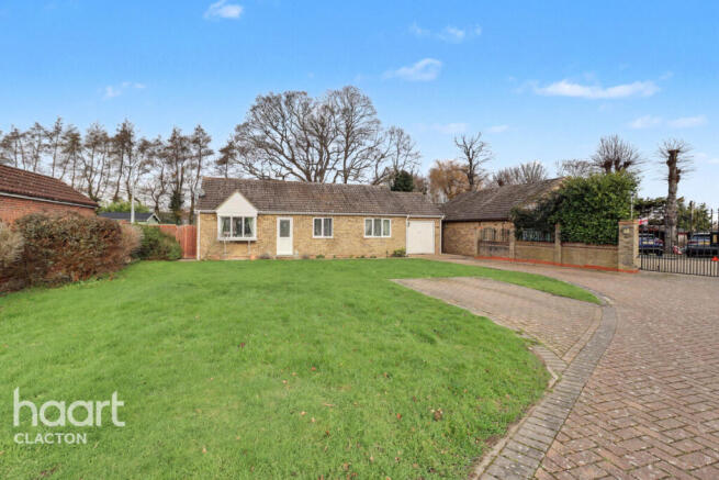 3 bed property, in Hazelville Close, £325,000