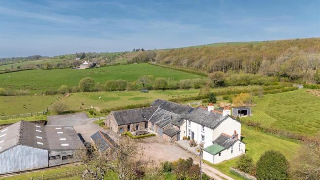 4 bed property, in Gosforth, £625,000