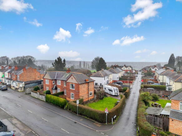 3 bed property, in Standhill Road, £210,000