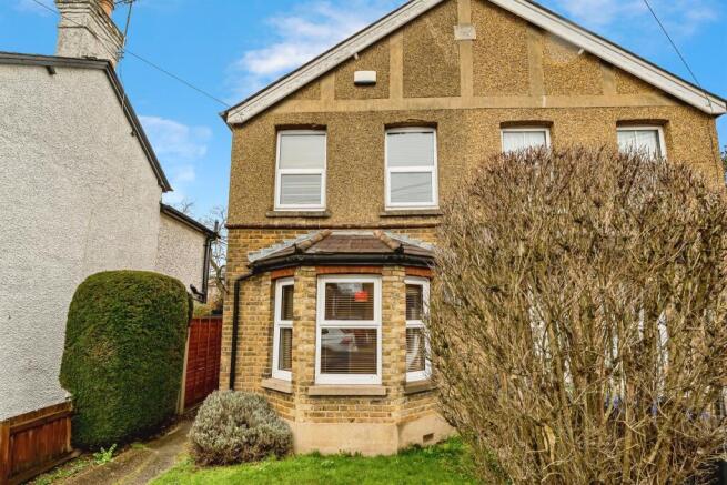 3 bed property, in Eastfield Road, £495,500