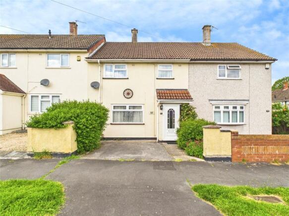 3 bed property, in Molesworth Drive, £260,000