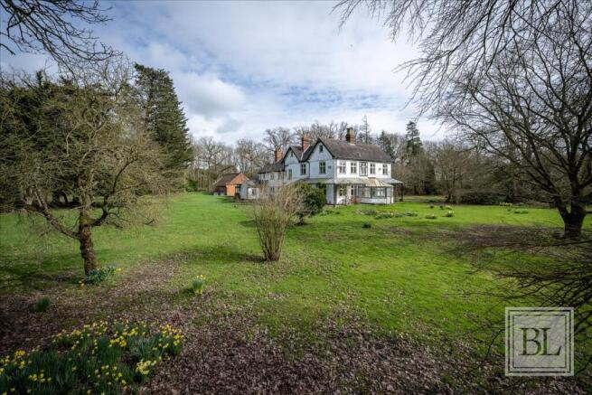 7 bed property, in Tye Lane, £1,450,000