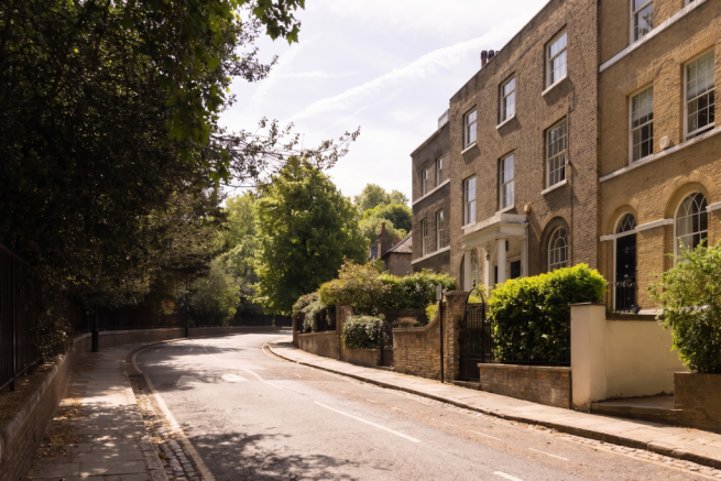 5 bed property, in Crooms Hill, £2,000,000