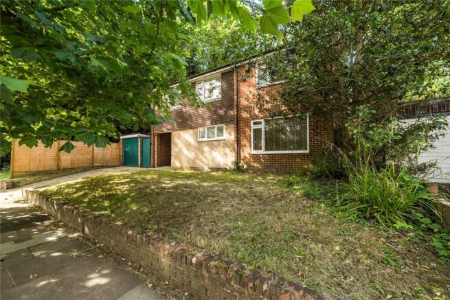 3 bed property, in Ravensbourne Avenue, £650,000