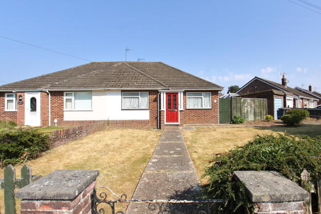 2 bed property, in Milton Avenue, £289,950