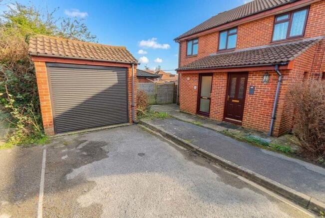 3 bed property, in Norset Road, £295,000