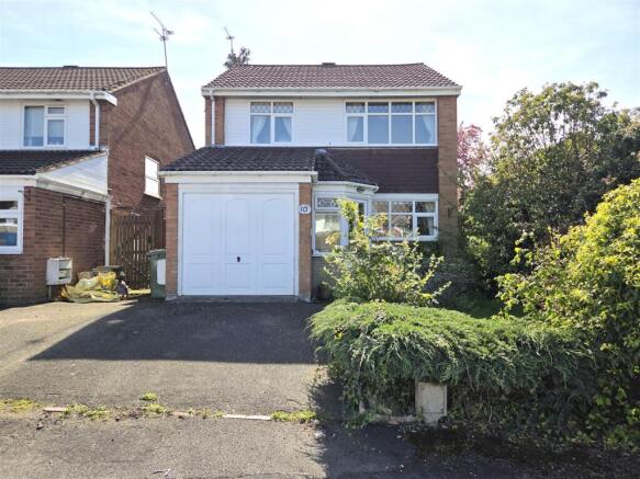 3 bed property, in Langdale Road, £250,000