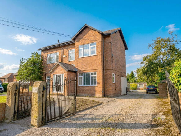 3 bed property, in 11 Old Hall Road, £850,000