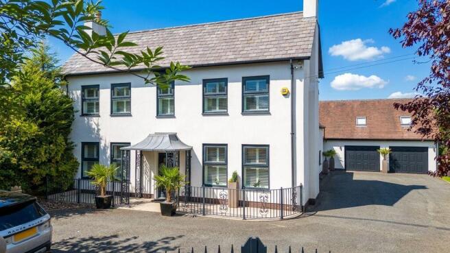 6 bed property, in Bulls Lane, £1,750,000