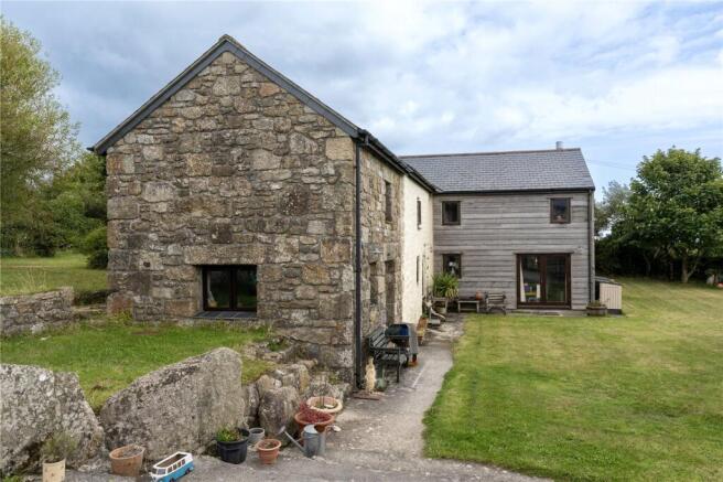 4 bed property, in Trannack, £650,000