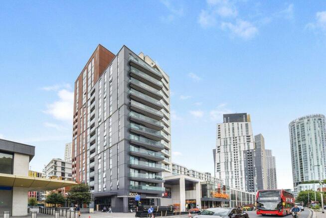 2 bed property, in Hebden Place, £670,000
