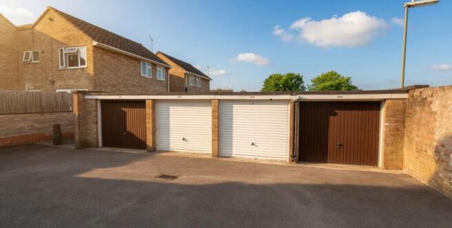 Land, in Garages G317, £5,000