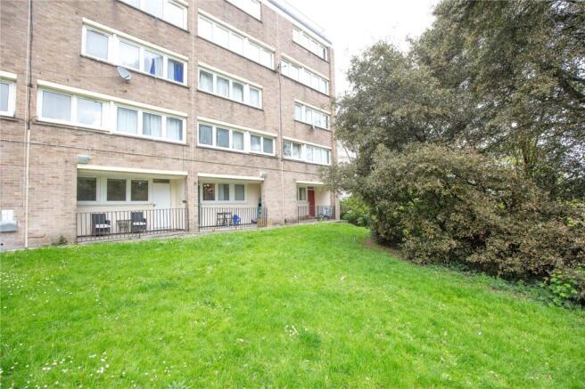 1 bed property, in Ashley Down Road, £170,000