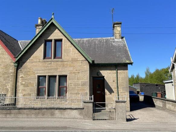 4 bed property, in Linkwood Road, £170,000