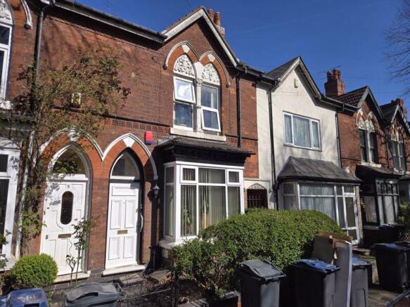 1 bed property, in Second Avenue, £315,000