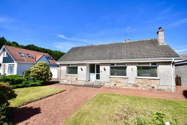 2 bed property, in 25 St Vincent Crescent, £270,000