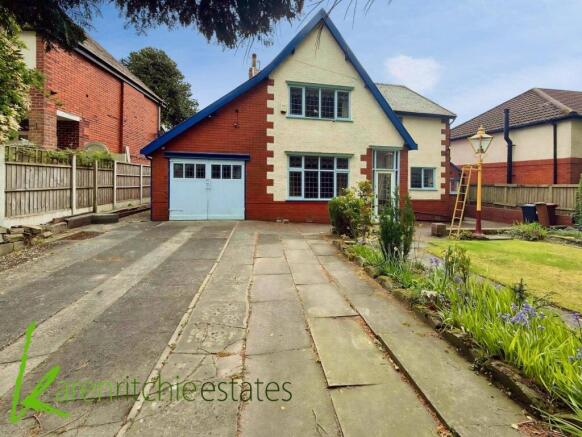 3 bed property, in New Hall Lane, £399,950