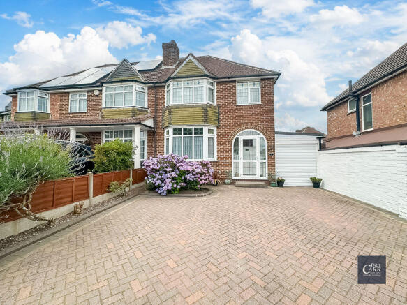 3 bed property, in Banners Gate Road, £365,000