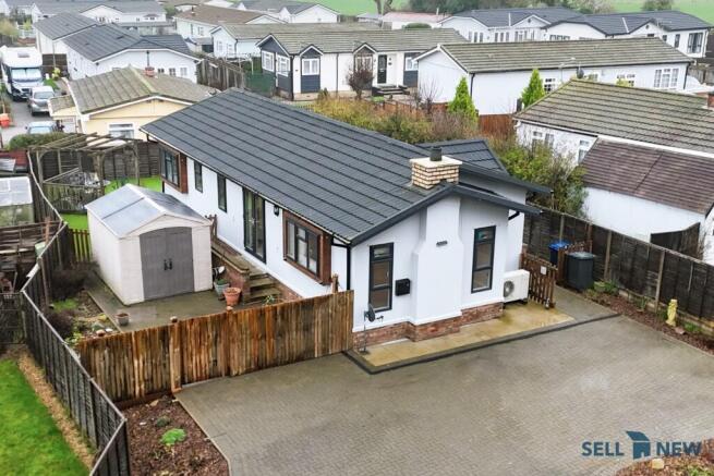 2 bed property, in The Drift, £230,000