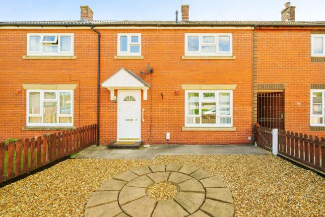 4 bed property, in Mallory Road, £190,000
