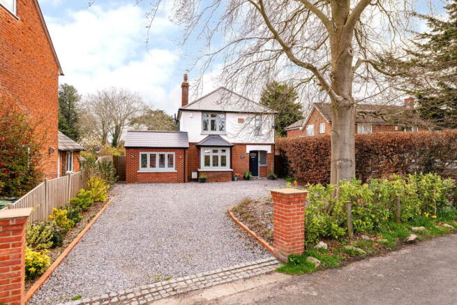 3 bed property, in Church Street, £750,000