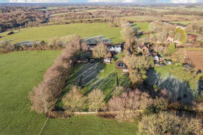 3 bed property, in Maple Hill, £850,000