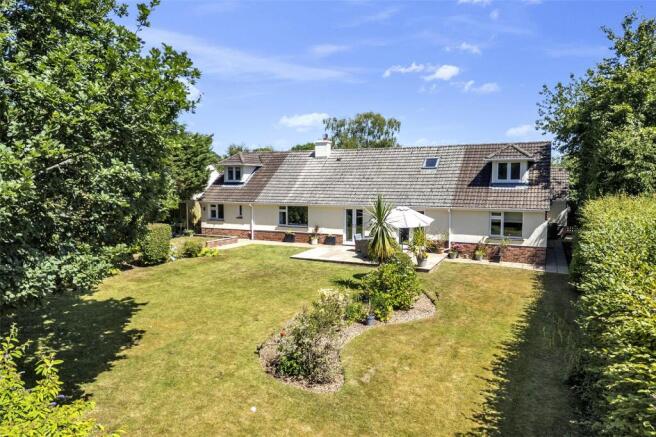 4 bed property, in Ramsden Lane, £795,000