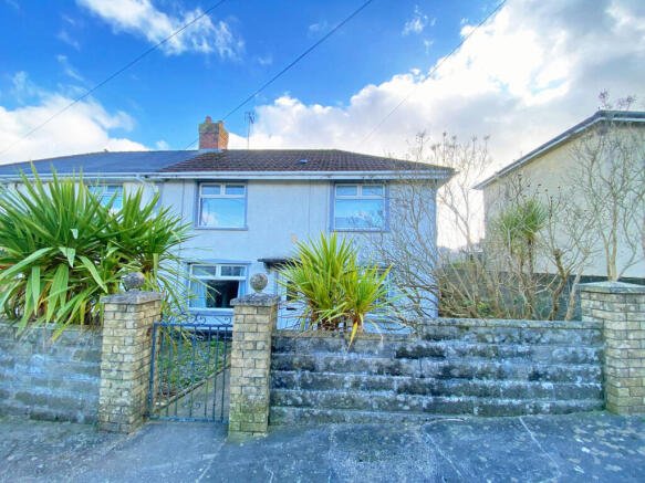 3 bed property, in Gelliargwellt Road, £209,950