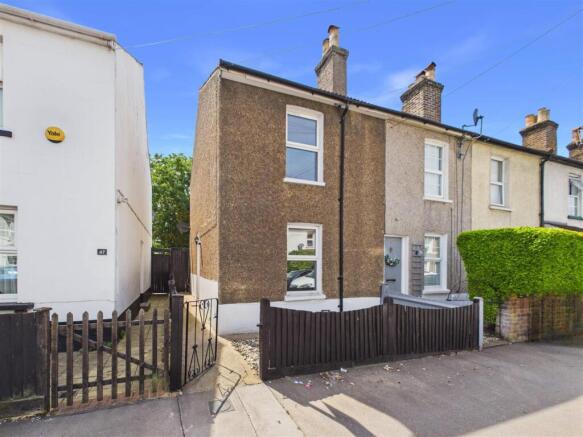 2 bed property, in Upland Road, £375,000