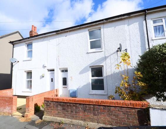 2 bed property, in Lytton Road, £260,000
