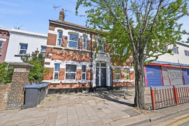 4 bed property, in High Street, £1,250,000
