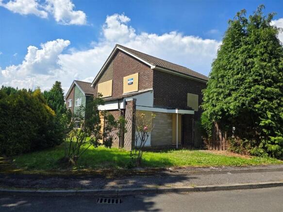 4 bed property, in Dean Moor Road, £350,000