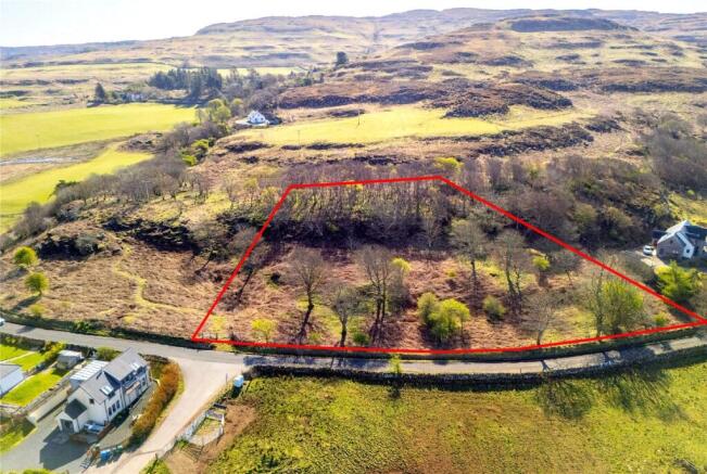 Land, in Calgary, £80,000