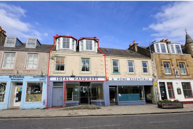 3 bed property, in High Street, £50,000