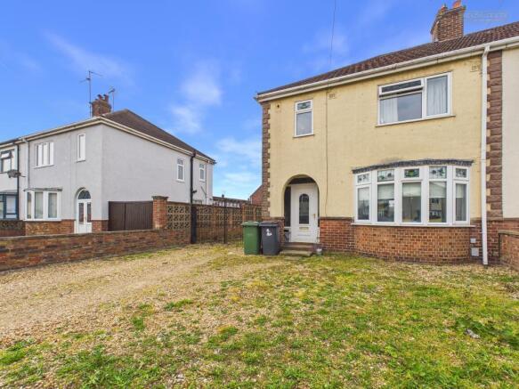 3 bed property, in St. George Avenue, £245,000