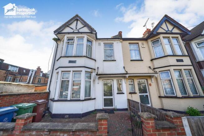 3 bed property, in Oxford Road, £575,000