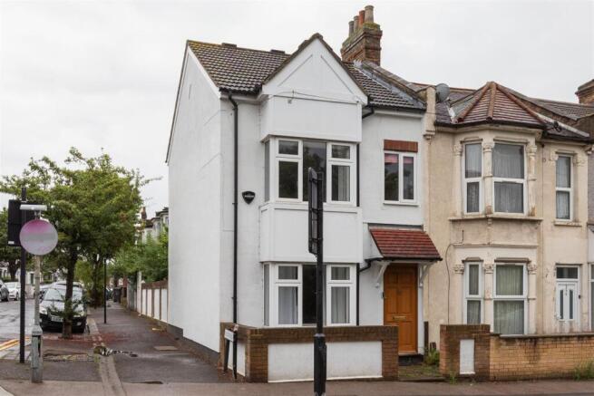 3 bed property, in Higham Hill Road, £650,000