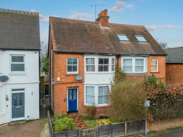 3 bed property, in Wescott Road, £450,000
