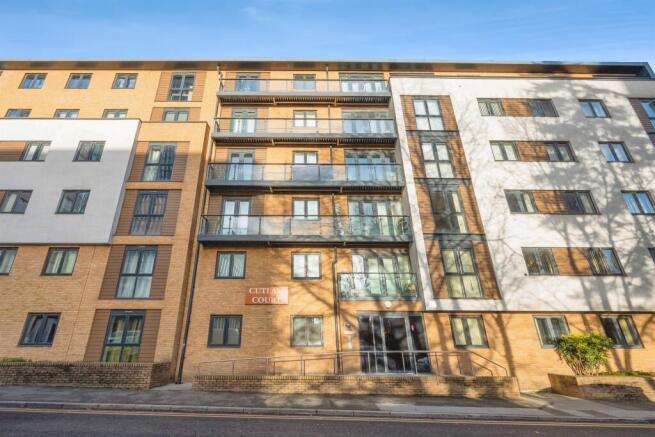 1 bed property, in Prime Birmingham Studio Apartment, £95,000